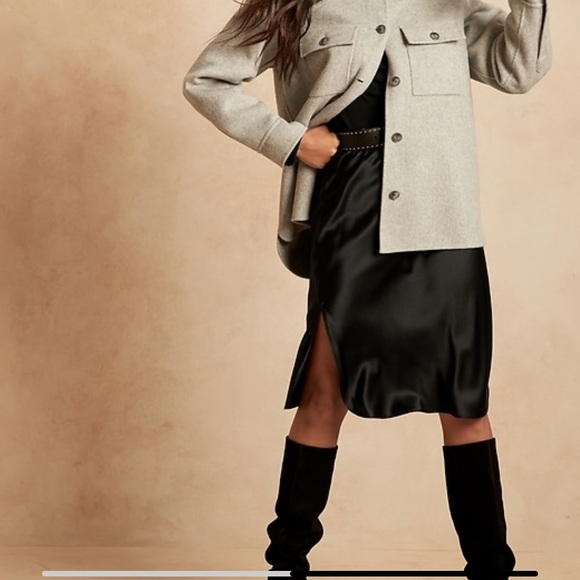 Petite bliss silk midi skirt - Picture 2 of 3